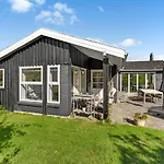 펜션 3 Bedroom Stunning In *