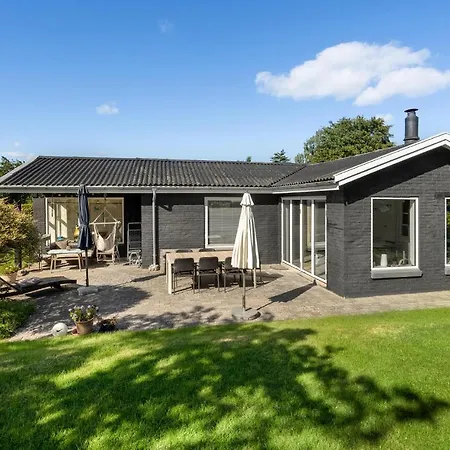 3 Bedroom Stunning In Malling