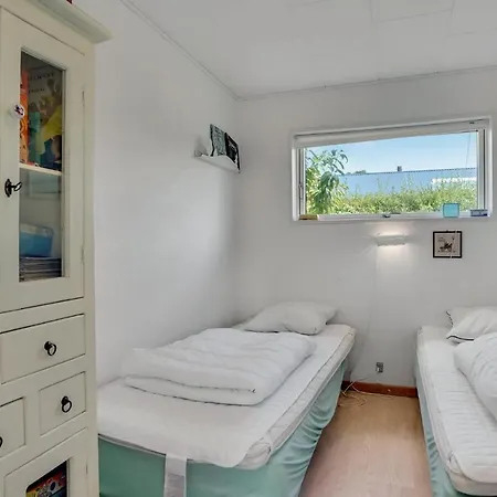 بيت للعطل 3 Bedroom Stunning In *