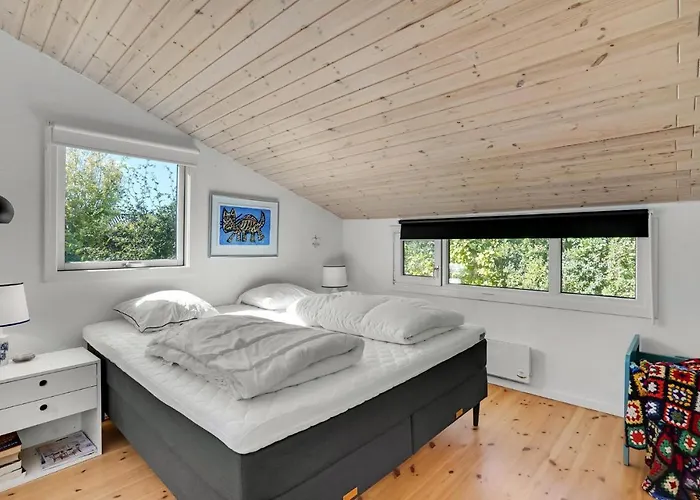 3 Bedroom Stunning In * Malling
