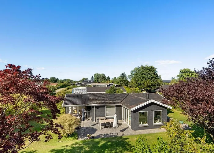 3 Bedroom Stunning In Malling